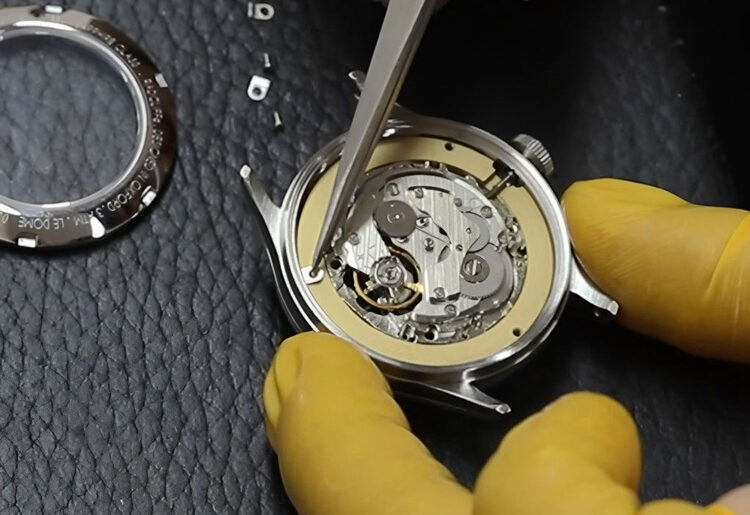 Mechanical Watches Manufacturer | Step-by-Step Guide to Winding Mechanical Watches Correctly