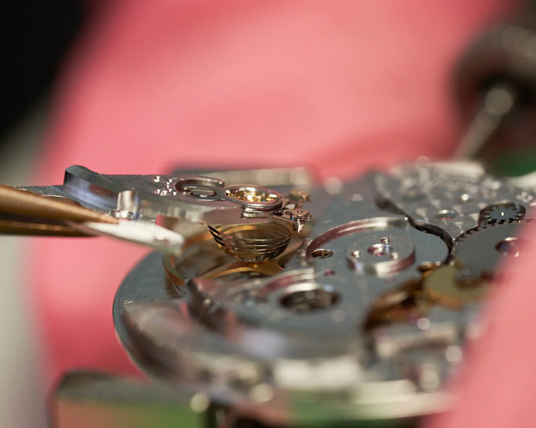 Mechanical Watches Manufacturer | How We Assemble and Test Each Mechanical Movement
